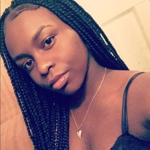 Meet your Posher, Ashley